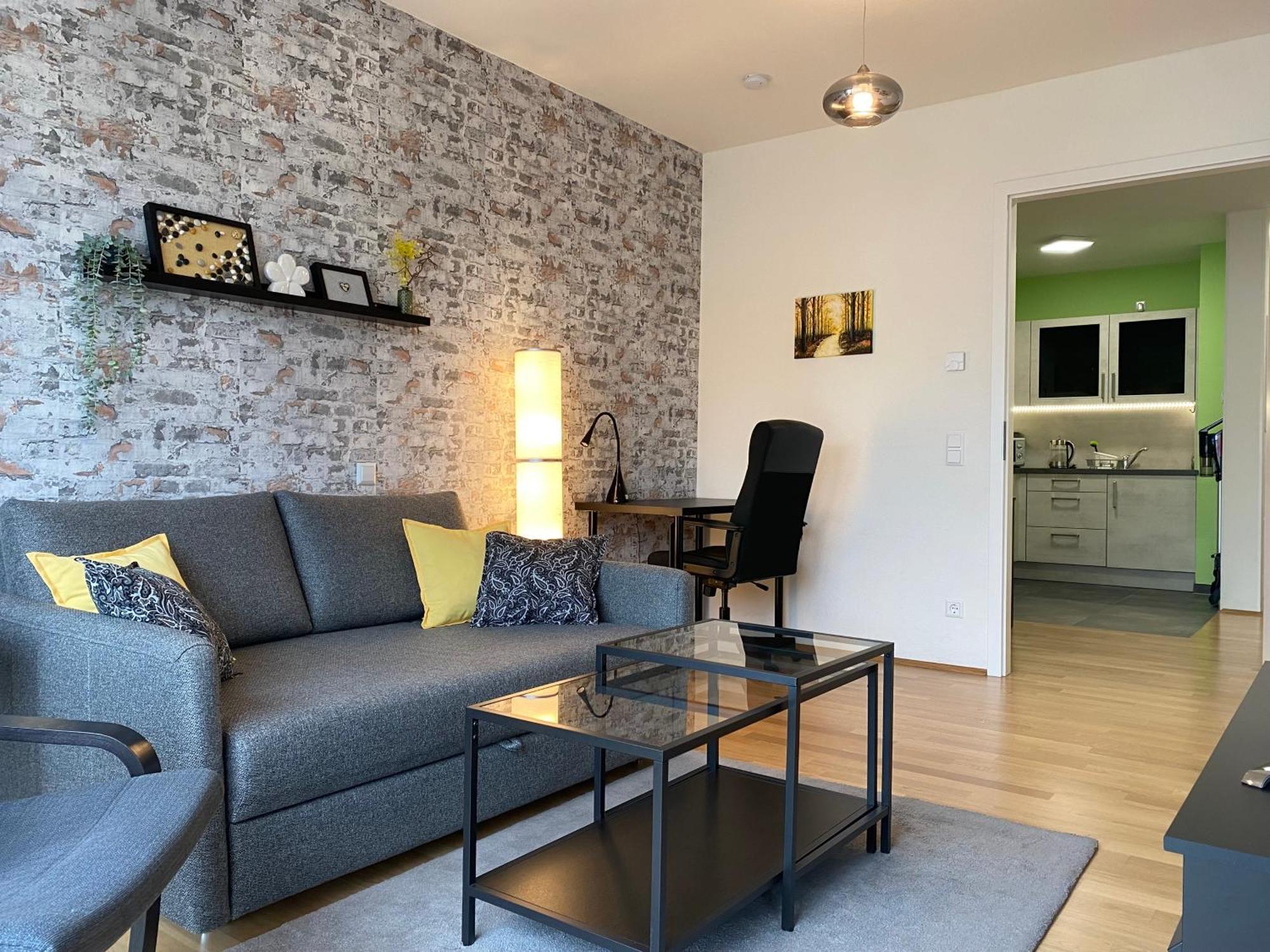 Schoenes 2 Zimmer Apartment Zentral Gelegen Pforzheim Buitenkant foto